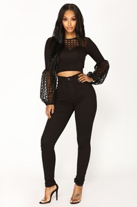 Fashion_Nova_01-11-18-674_a7d740d8-e8f6-4524-ad6f-47c5d592a0f2.JPG