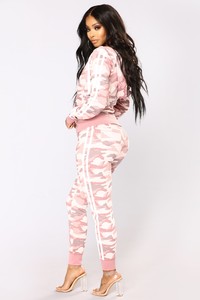 Fashion_Nova_01-26-18-271_84fe8b66-fc67-4598-8279-c506d26c9c0a.JPG