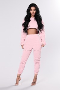 Fashion_Nova_04-07-17-596_cfd8b1aa-e0c5-4796-8d33-85c28b833499.jpg