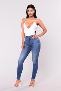 Fashion_Nova_05-09-17-444_-_Copy.jpg