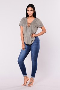 Fashion_Nova_05-09-17-467_81f25418-bcc0-47fb-9812-6c6f37055f6e.jpg