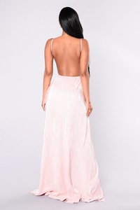 Fashion_Nova_05-15-17_Studio_2-1604.thumb.jpg.e01e224c62c082444a0b12ad6041bd01.jpg