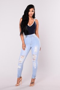 Fashion_Nova_05-25-17-972_f5fb62a0-9682-4aae-b24e-6fb4e56d5bab.jpg