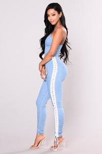Fashion_Nova_06-12-17-896.jpg