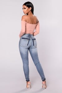 Fashion_Nova_07-17-17_Studio_2-1617.jpg