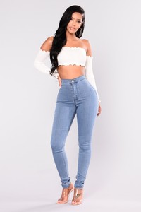 Fashion_Nova_08-04-17-1013.jpg