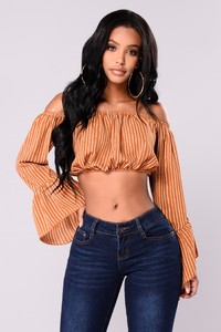Fashion_Nova_08-24-17_Studio_2-521.jpg