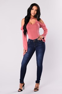Fashion_Nova_08-24-17_Studio_2-618_1ce72b56-3cff-4d9b-9071-1984ec30fb1b.jpg