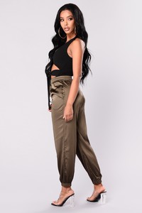 Fashion_Nova_08-24-17_Studio_2-836.jpg