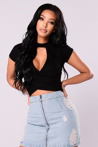 Fashion_Nova_08-25-17_Studio_2-007_78248b18-5017-4c20-b8e6-50083b7103cf.jpg