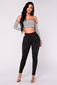 Fashion_Nova_09-07-17_Studio_2-1269.jpg