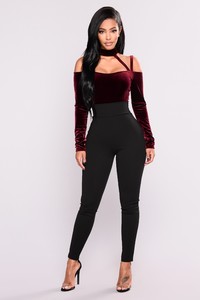 Fashion_Nova_09-25-17_Studio_2-6860_cc587739-c441-475d-b790-9c7247cc2c96.jpg