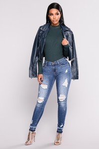 Fashion_Nova_09-26-17_Studio_2-179_e9c77683-49ac-4b63-96c7-35fd9eb258c0.jpg