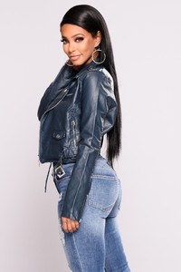 Fashion_Nova_09-26-17_Studio_2-187.jpg