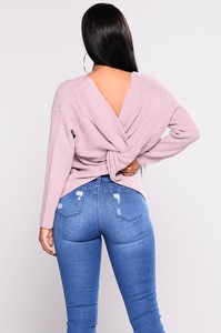 Fashion_Nova_09-26-17_Studio_2-582.jpg