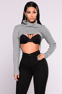 Fashion_Nova_09-28-17_Studio_2-956.jpg