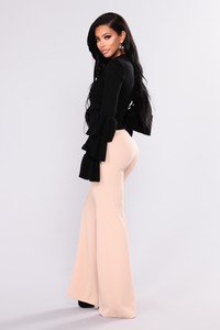 Fashion_Nova_10-03-17-615_97e8eed0-378d-41a5-b238-25920993d231.jpg