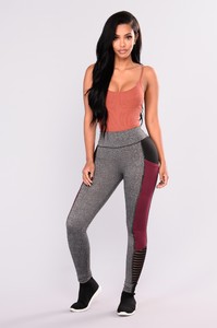 Fashion_Nova_10-04-17-625_28e3eb3b-50c7-4d3d-82c3-6273a0899d54.jpg