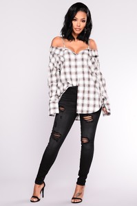 Fashion_Nova_10-16-17_Studio_2-099_4f6f600c-7bb9-44b3-a2ad-30d6040206ce.jpg