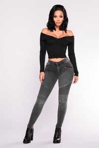 Fashion_Nova_10-16-17_Studio_2-450.jpg