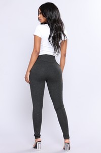 Fashion_Nova_11-08-17-2112_0df16542-f61e-4c73-8336-63551dccee88.JPG