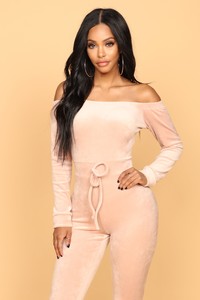 Fashion_Nova_11-15-17_Studio_2-190.JPG