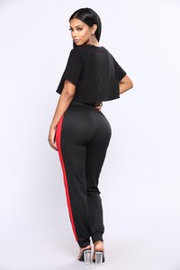 Fashion_Nova_11-28-17-672_a9c7109d-5528-4fd1-9362-5291e80fd708.JPG