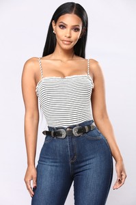 Fashion_Nova_11-30-17-111_5d1698d2-e762-4454-bea3-1562c2bd17ff.JPG