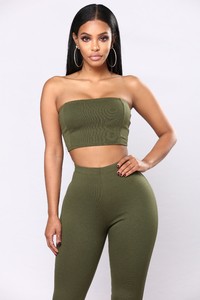 Fashion_Nova_11-30-17-1634.thumb.JPG.4dc898b2885cebebccac9bab43ead6a7.JPG