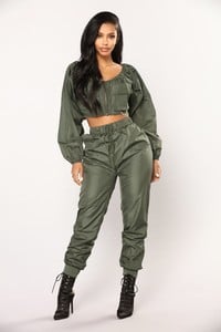 Fashion_Nova_12-06-17-107.thumb.jpg.a2330bd365cbc41e82a732924c4d4fa1.jpg