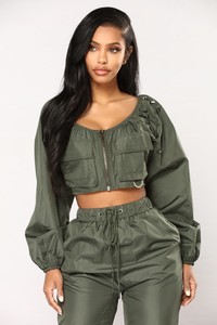 Fashion_Nova_12-06-17-110.thumb.jpg.127b358a846c47f4f4c47ba4dc27e04f.jpg