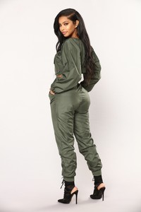 Fashion_Nova_12-06-17-113.thumb.jpg.c3d2930805b14df699a2764364e5abca.jpg