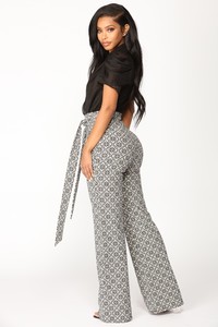 Fashion_Nova_12-06-17_Studio_2-038_05df423c-8b42-4a68-81d7-1dd750f63b80.JPG