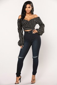 Fashion_Nova_12-07-17-362_-_Copy.JPG