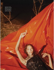 HarpersBazaarSingapore-April2018-page-012.jpg