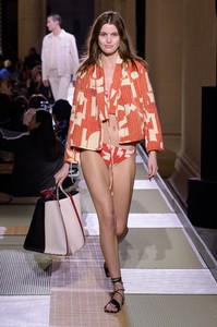 HeM-RS18-2578.thumb.jpg.d852ef40523ffbc02dfc47eb2abea6de.jpg