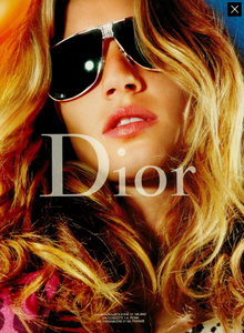 Knight_Dior_Fall_Winter_04_05_03.thumb.png.2a3f486cb2b4496f6213e33e673bd127.png