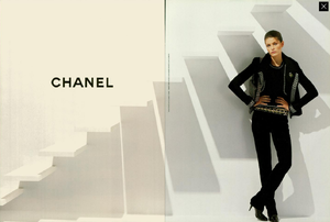 Lagerfeld_Chanel_Fall_Winter_04_05_01.thumb.png.2abaacdd61db9e8cec0c34c20206d3a7.png