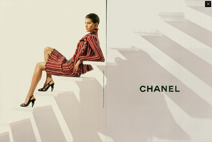 Lagerfeld_Chanel_Fall_Winter_04_05_02.thumb.png.41fa6a38eb1a529973dd4e55961fdeb1.png