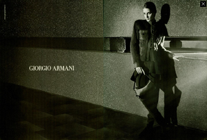 Lindbergh_Giorgio_Armani_Fall_Winter_04_05_01.thumb.png.65d77cd2462e3fb7d06fbce52a3232bd.png