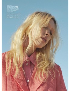 MarieClaireUK-April2018-page-011.jpg