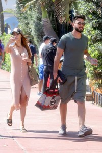 Nabilla-Benattia-Feet-3317074.jpg
