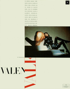 Valentino_Fall_Winter_88_89_06.thumb.png.0d26e3d7c04a5758ceb8659882697e34.png