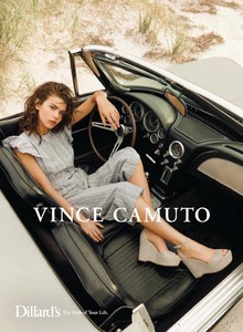 Vince-Camuto-Spring-Summer-2018-Campaign10078.thumb.jpg.659c7d758338c4c56cf7be0f80d8c004.jpg