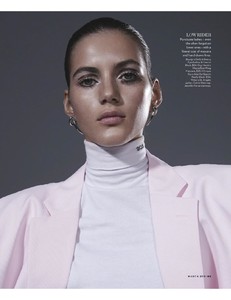 VogueAustralia-March2018-page-007.jpg