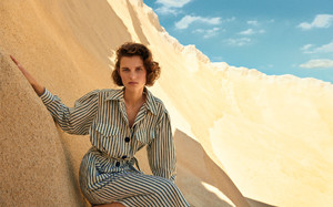 Zara-Spring-2018-Editorial_Giedre-Dukauskaite-5.thumb.jpg.34412ce7735ff568c5e03b2b8d2a4145.jpg