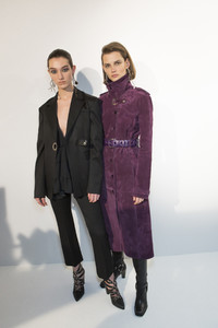 altuzarra-bks-z-rf18-2547.thumb.jpg.4980bd0db893d95bd1d77629d99c581a.jpg