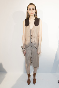 altuzarra-bks-z-rf18-2595.thumb.jpg.62eabee332237a6343d4b82601cd8cdb.jpg
