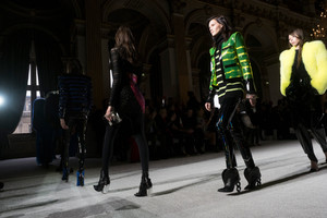 balmain-atm-rf18-3024887.thumb.jpg.e19c1de215b1d56319b1860490b5de52.jpg