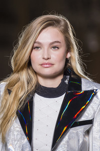 balmain-clp-rf18-6002.thumb.jpg.22e87f784d2e5d6edca48beb8efdffbf.jpg